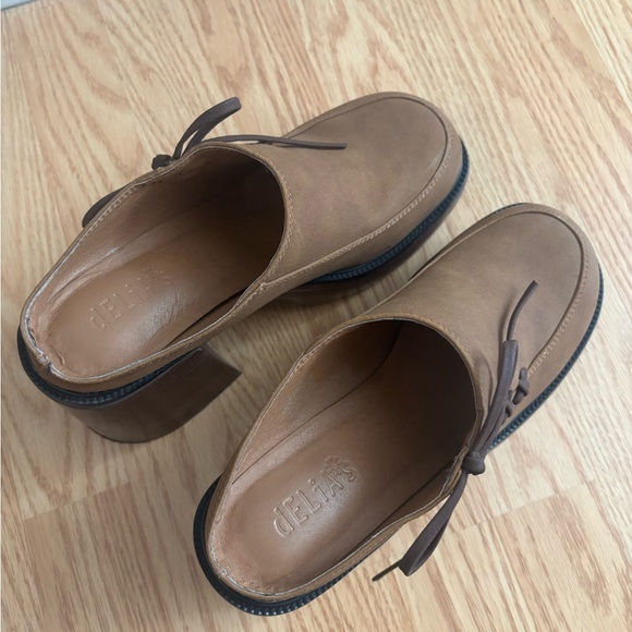 Vintage Brown Platform Clogs - Picture 4 of 6